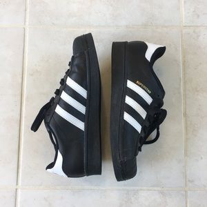 Adidas Superstar Sneakers